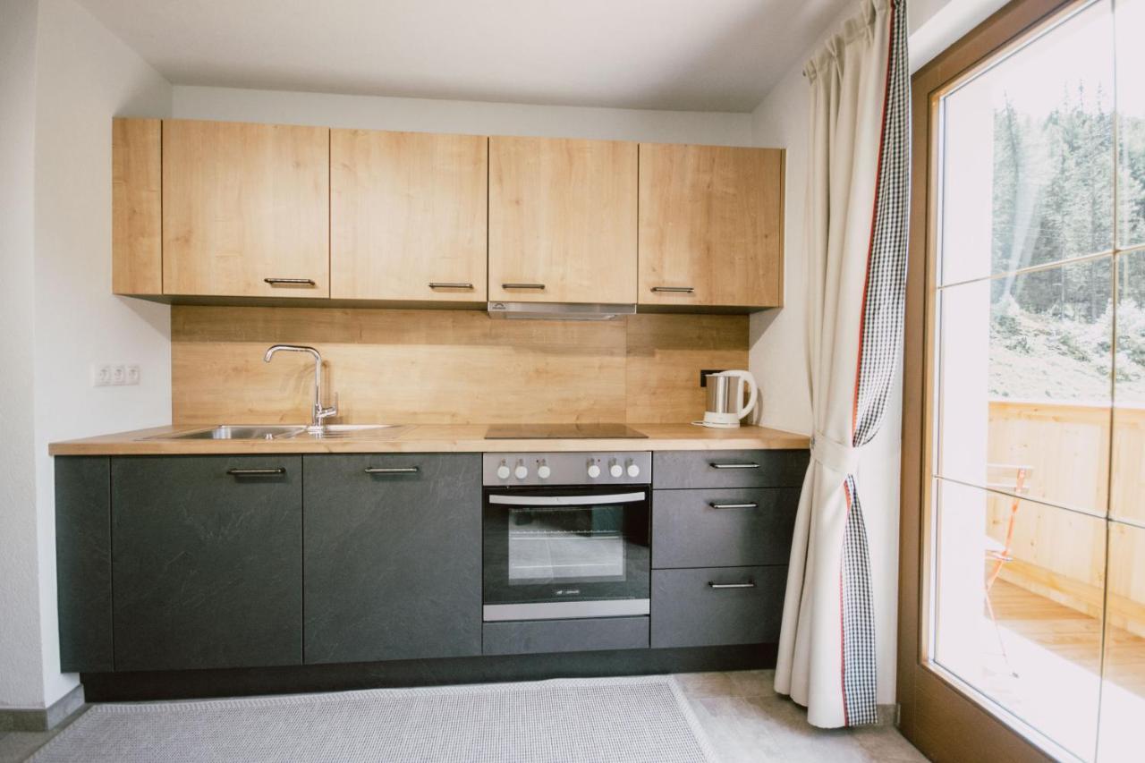 Nedererhof - Gemutliche Zimmer Mit GemeinschaftskucheAusserschmirn エクステリア 写真