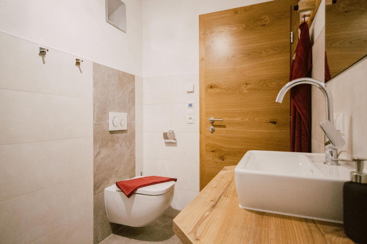 Nedererhof - Gemutliche Zimmer Mit GemeinschaftskucheAusserschmirn エクステリア 写真