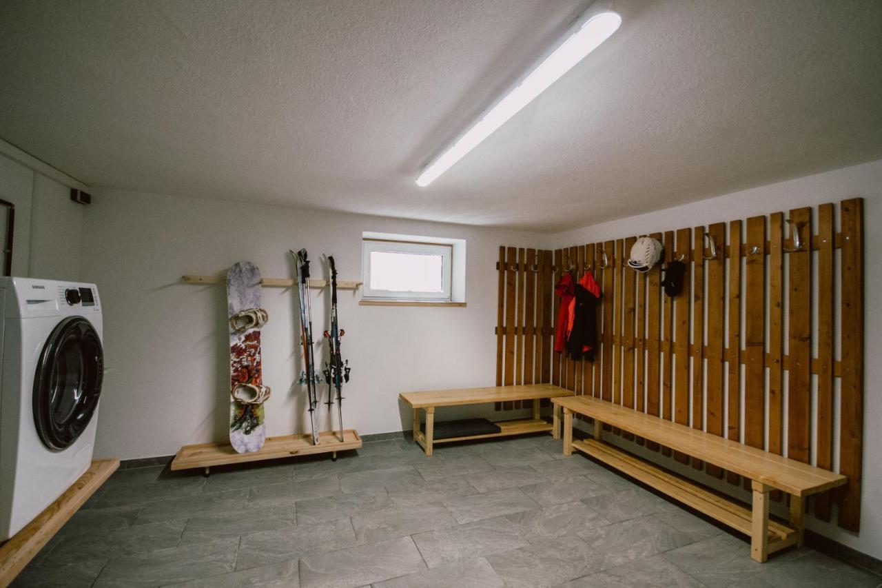 Nedererhof - Gemutliche Zimmer Mit GemeinschaftskucheAusserschmirn エクステリア 写真