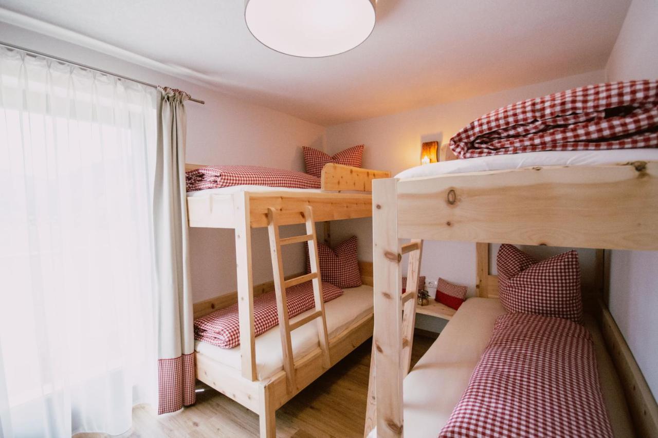 Nedererhof - Gemutliche Zimmer Mit GemeinschaftskucheAusserschmirn エクステリア 写真