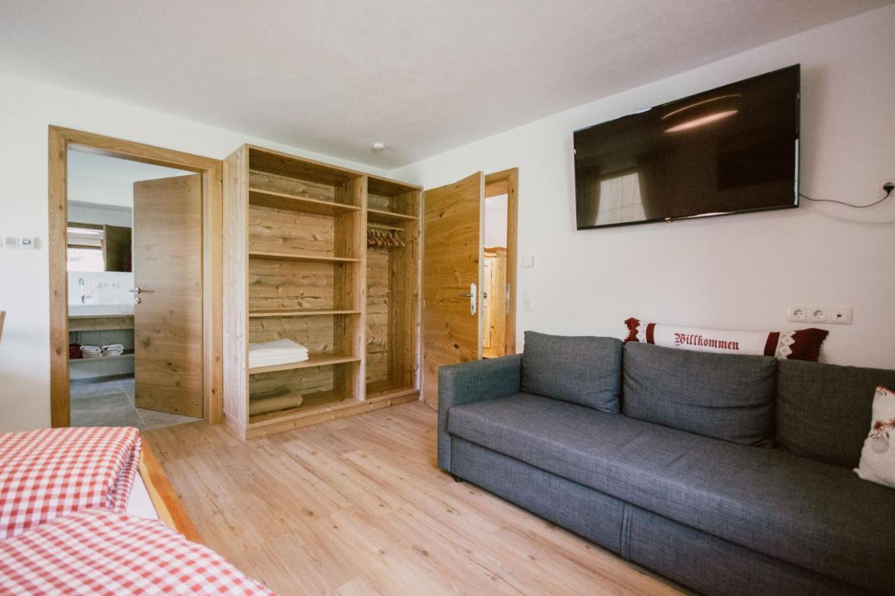 Nedererhof - Gemutliche Zimmer Mit GemeinschaftskucheAusserschmirn エクステリア 写真